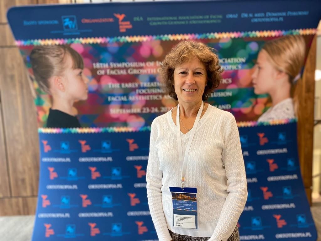 Jolanta Jarka na 18 Sympozjum Międzynarodowego Towarzystwa Kierowania Wzrostem Twarzy