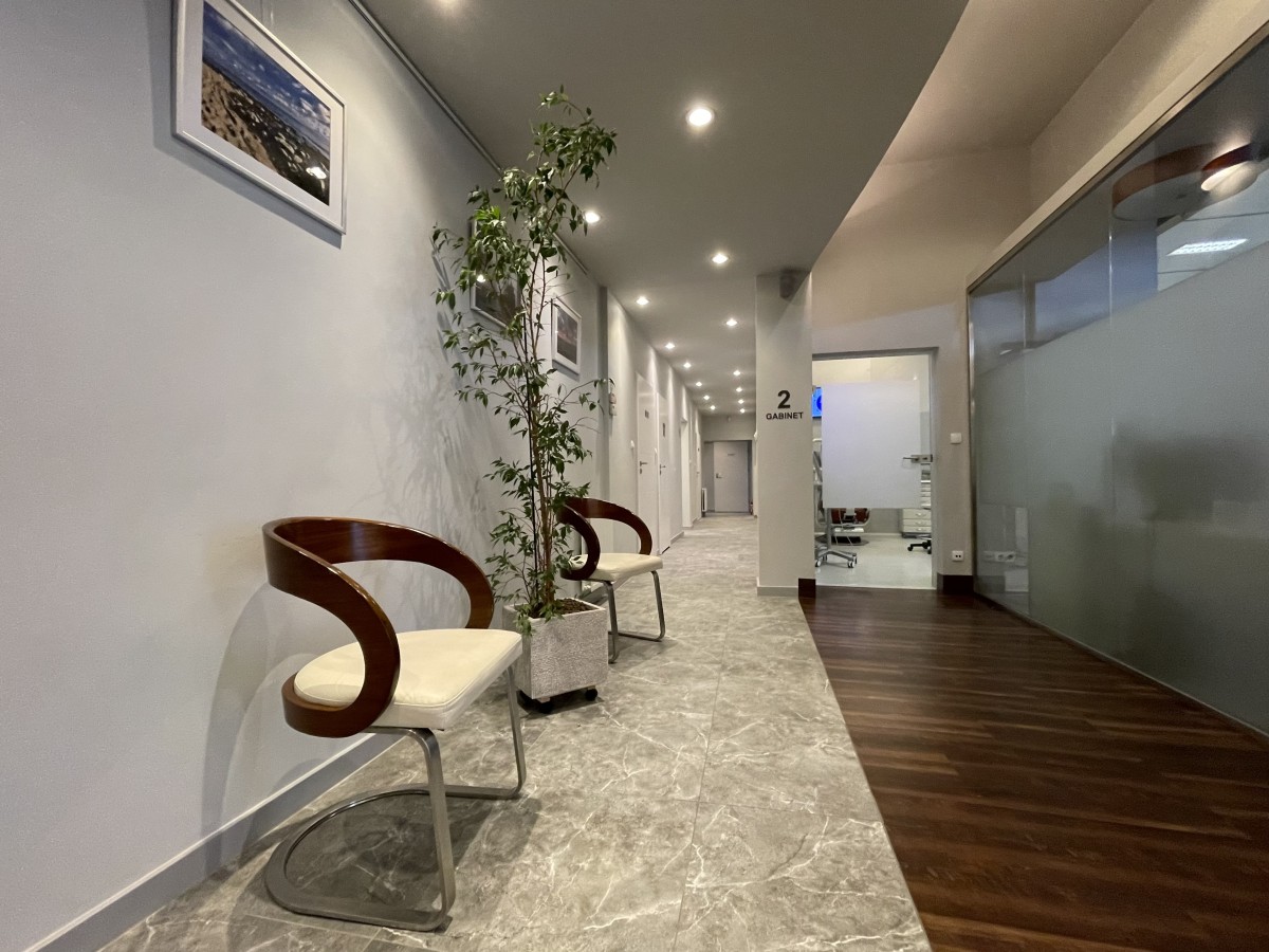 ortodonta opole korytarz